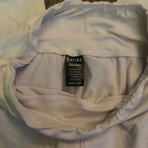 Cropped White Leggings